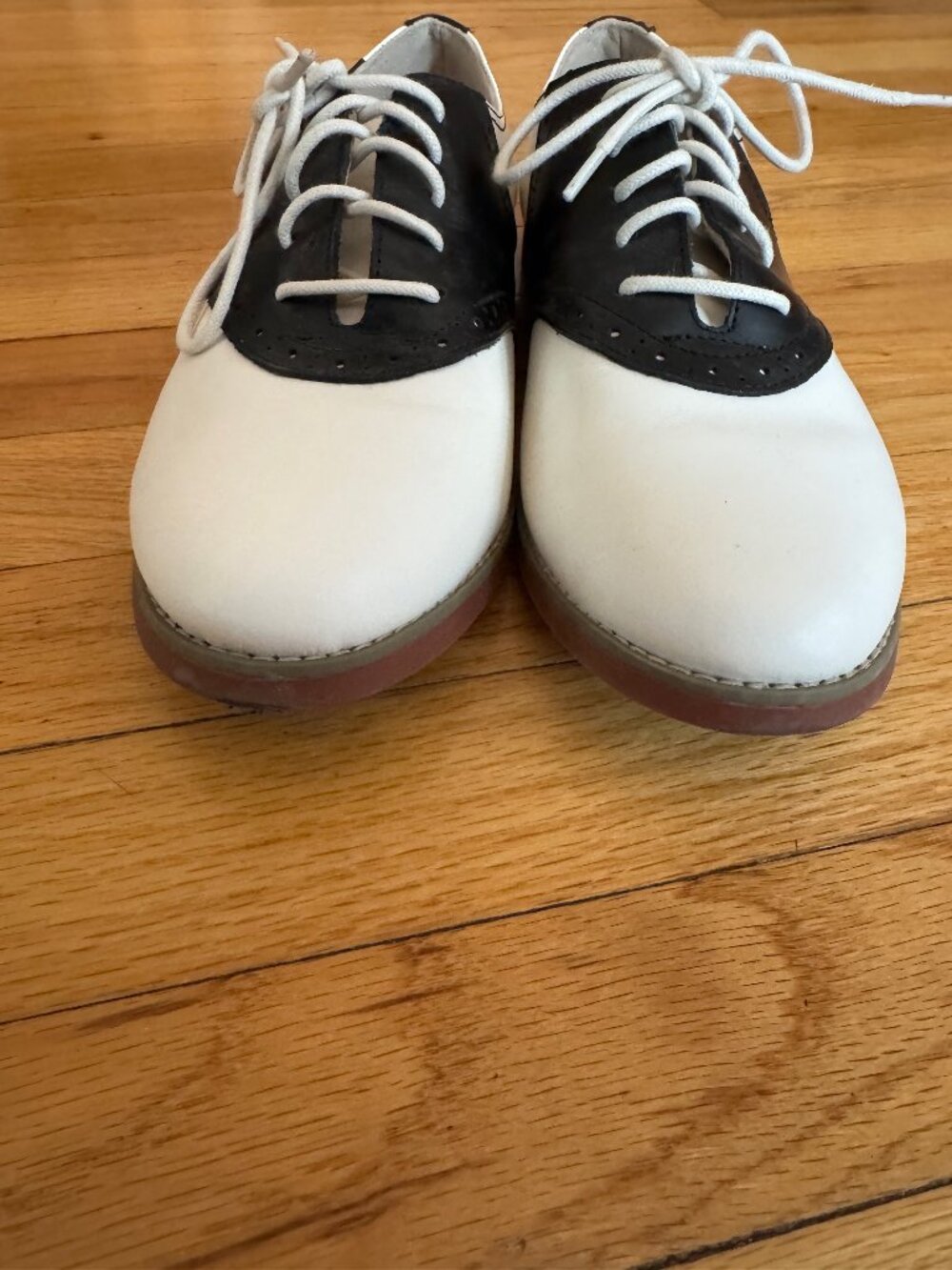 Eastland Women's Black & White Sadie Oxfords - Saddle Shoes Golf US 10 EUR 42 - Picture 3 of 8